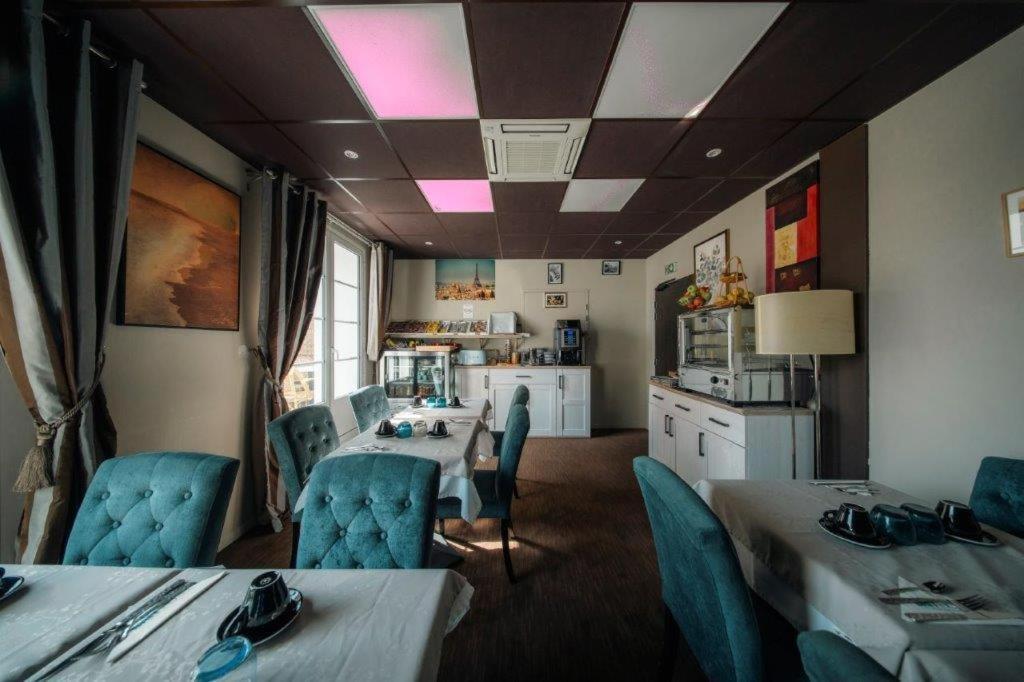 Brit Hotel Privilege Lisieux - La Villa Des Arts Dış mekan fotoğraf