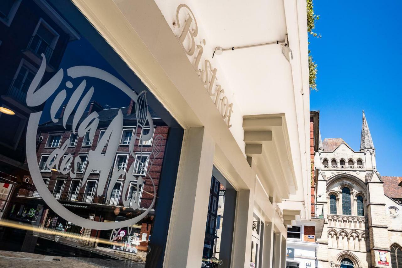 Brit Hotel Privilege Lisieux - La Villa Des Arts Dış mekan fotoğraf